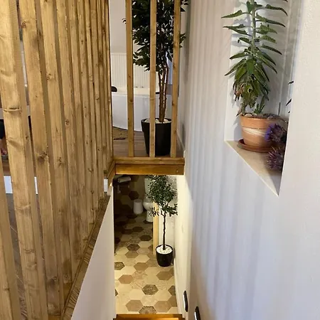 Goninos Jacuzzi בית נופש