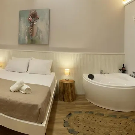 Goninos Jacuzzi *