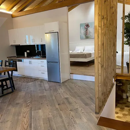 Holiday home Goninos Jacuzzi