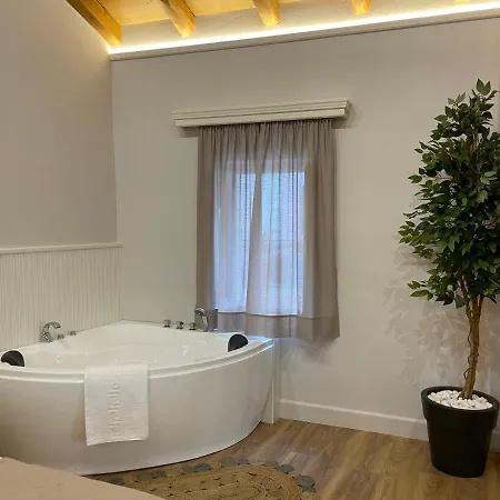 Goninos Jacuzzi * Velonades (Corfu)