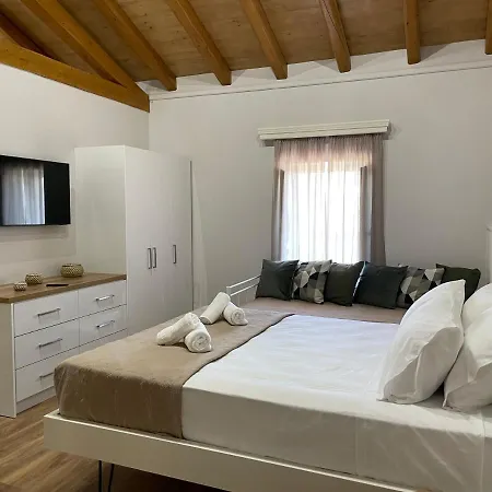 Holiday home Goninos Jacuzzi Velonades (Corfu)