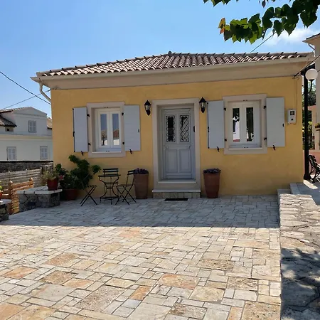 Goninos Jacuzzi Ferienhaus